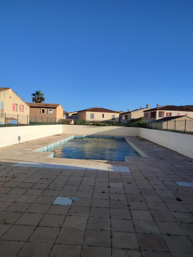 Villa Club T2 A Mar Vivo, Plages A Pieds, Piscine لا سين سور مير المظهر الخارجي الصورة