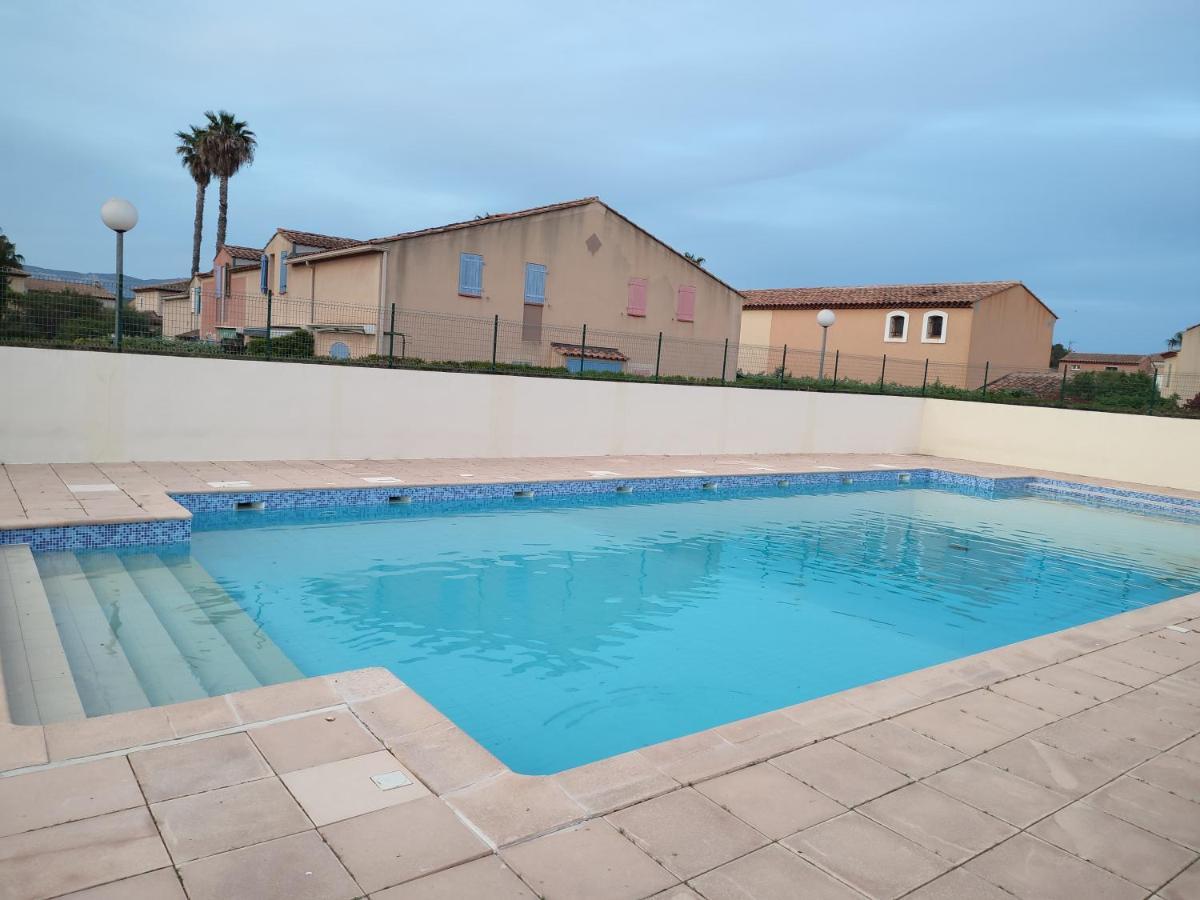 Villa Club T2 A Mar Vivo, Plages A Pieds, Piscine لا سين سور مير المظهر الخارجي الصورة
